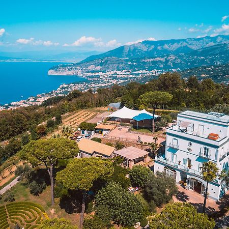 Oasi Olimpia Relais Hotel SantʼAgata sui Due Golfi Екстериор снимка