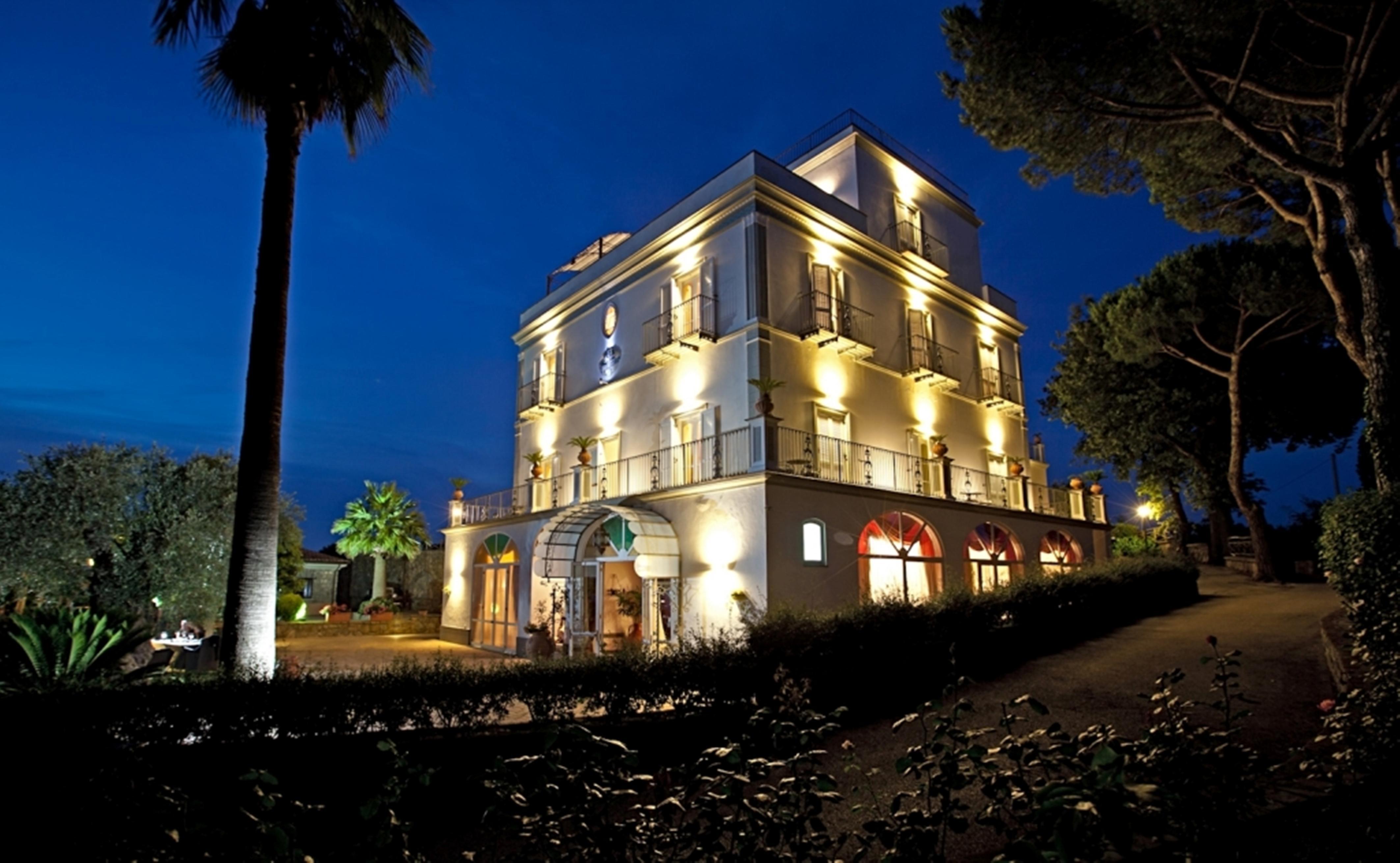 Oasi Olimpia Relais Hotel SantʼAgata sui Due Golfi Екстериор снимка