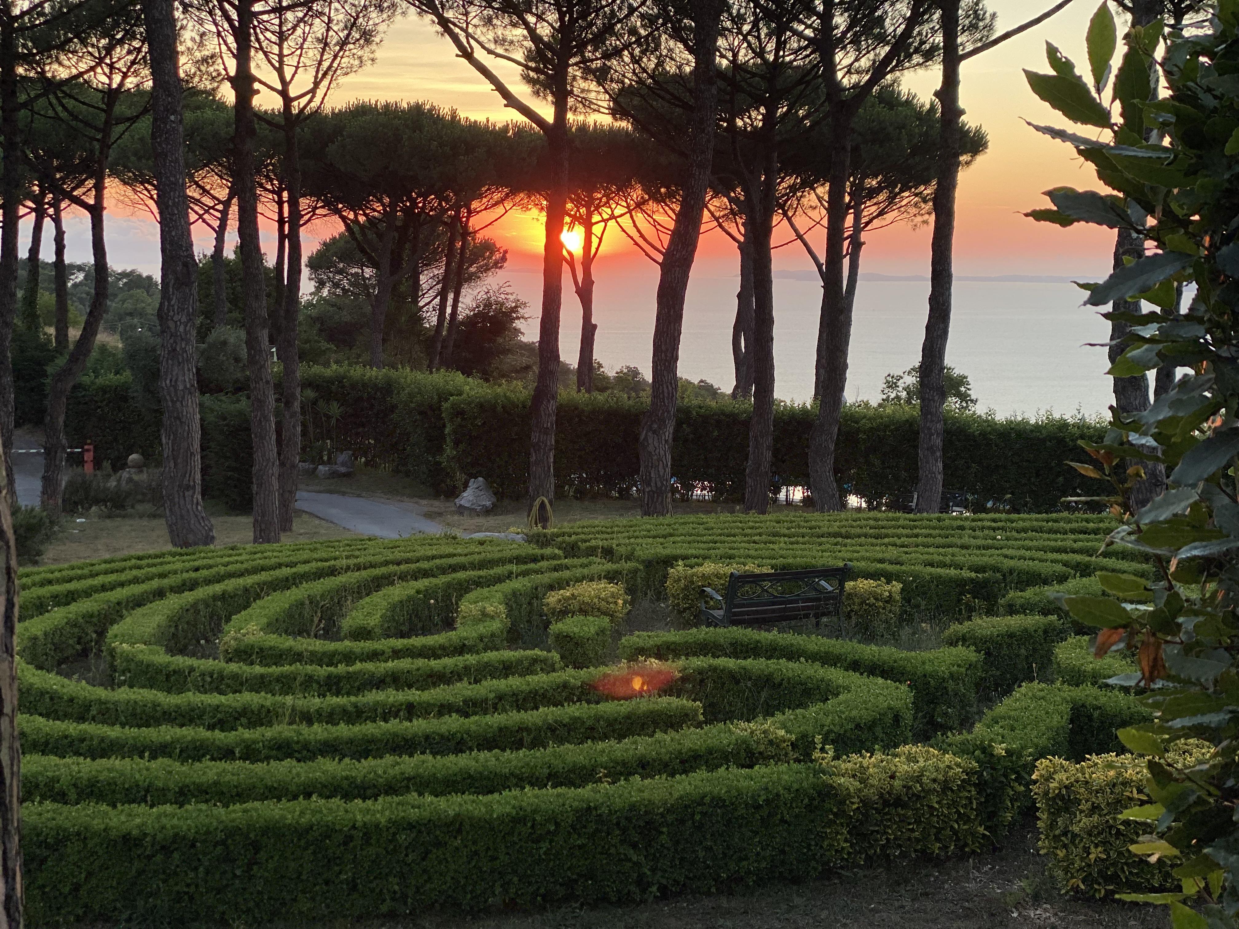 Oasi Olimpia Relais Hotel SantʼAgata sui Due Golfi Екстериор снимка