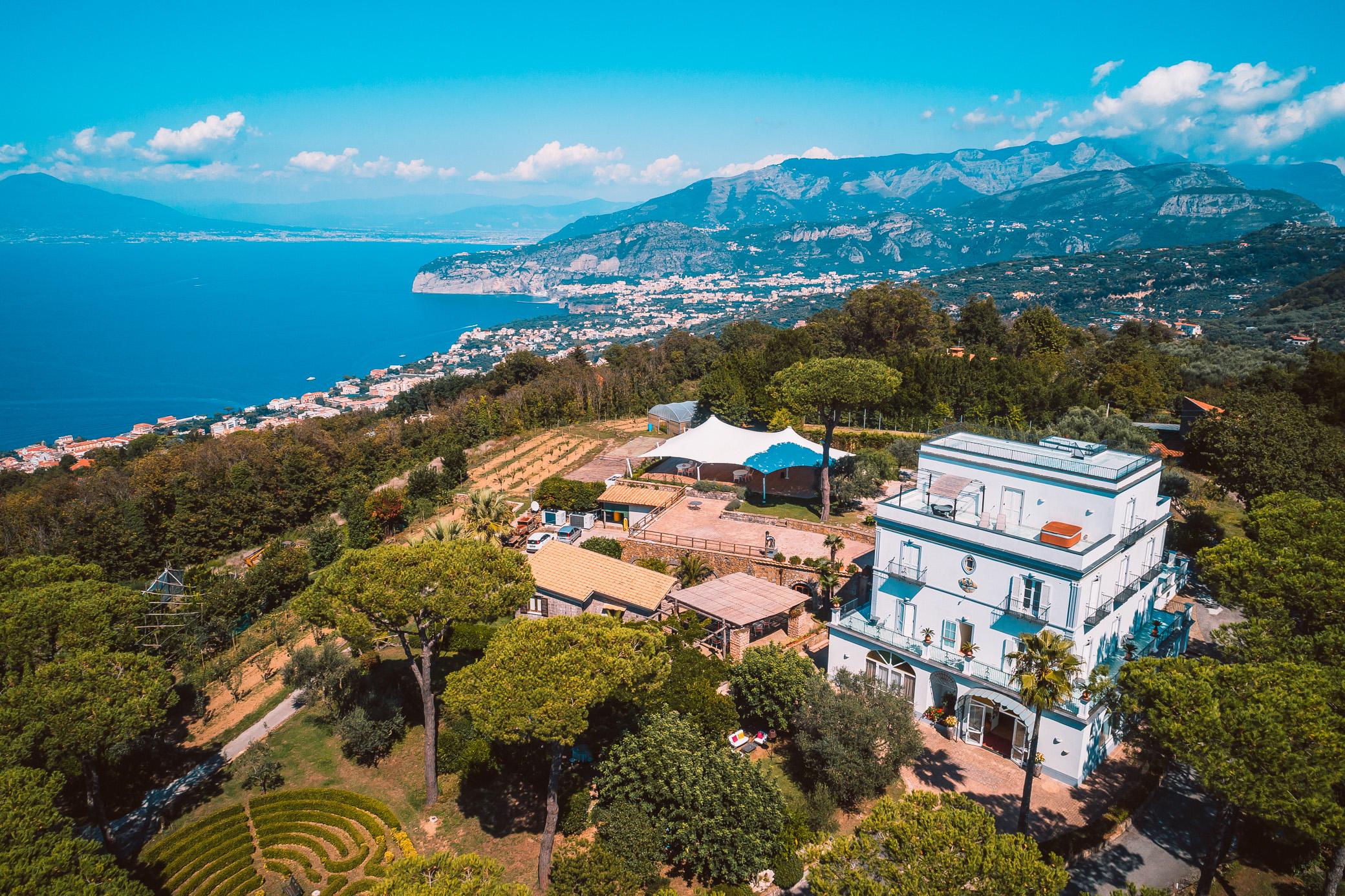 Oasi Olimpia Relais Hotel SantʼAgata sui Due Golfi Екстериор снимка