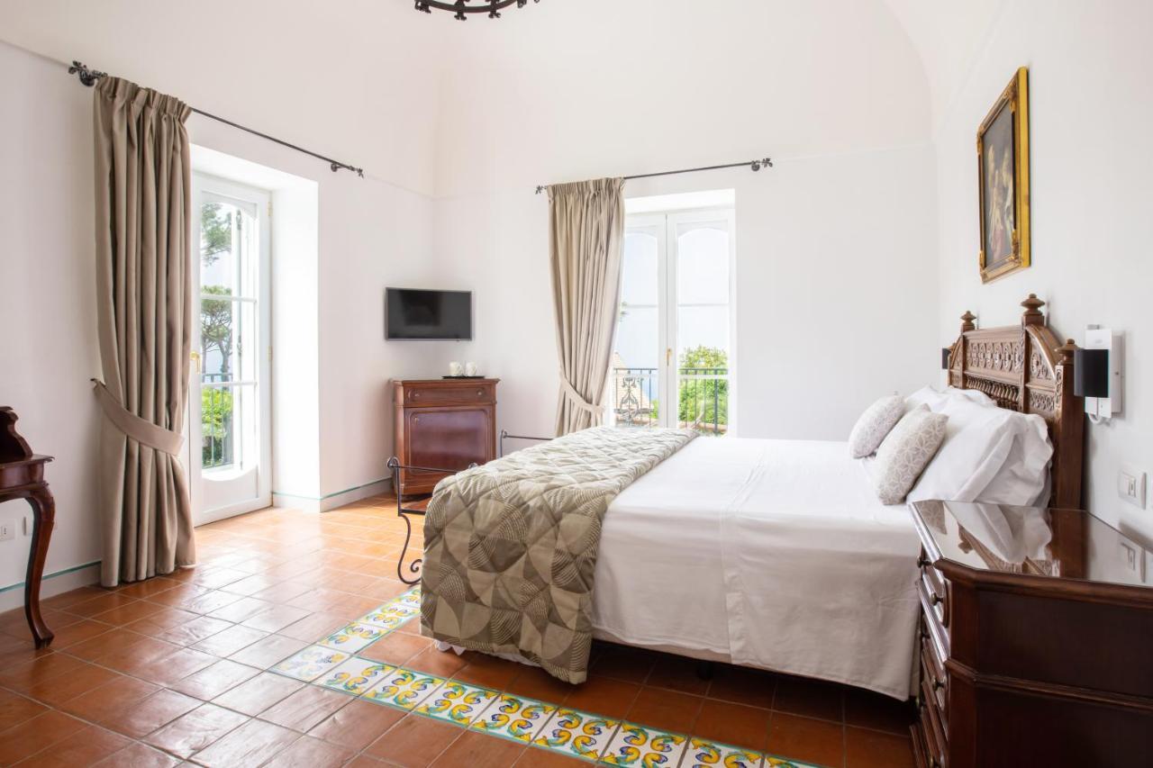 Oasi Olimpia Relais Hotel SantʼAgata sui Due Golfi Екстериор снимка