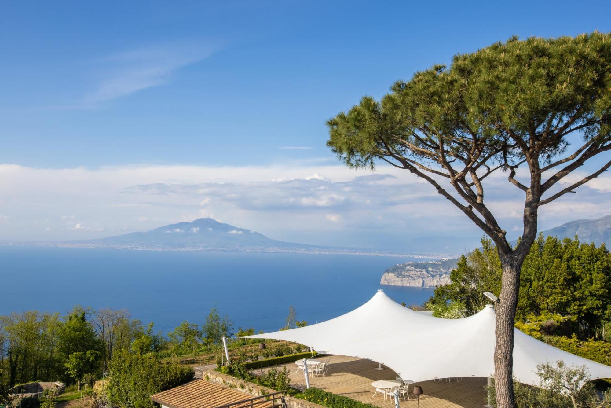 Oasi Olimpia Relais Hotel SantʼAgata sui Due Golfi Екстериор снимка