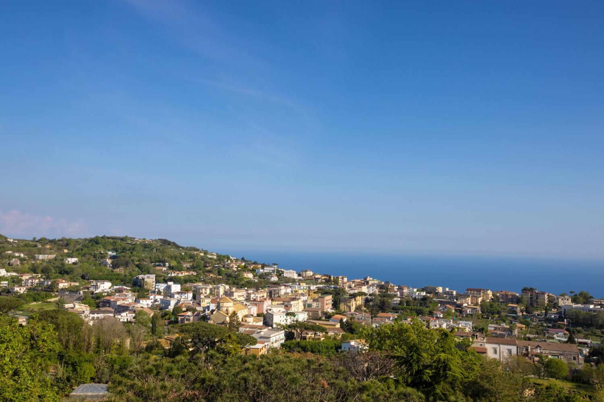 Oasi Olimpia Relais Hotel SantʼAgata sui Due Golfi Екстериор снимка