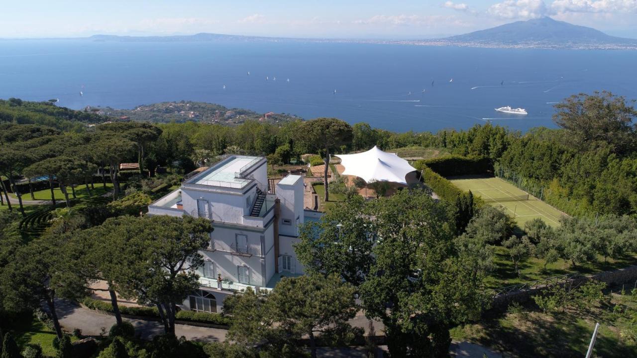 Oasi Olimpia Relais Hotel SantʼAgata sui Due Golfi Екстериор снимка